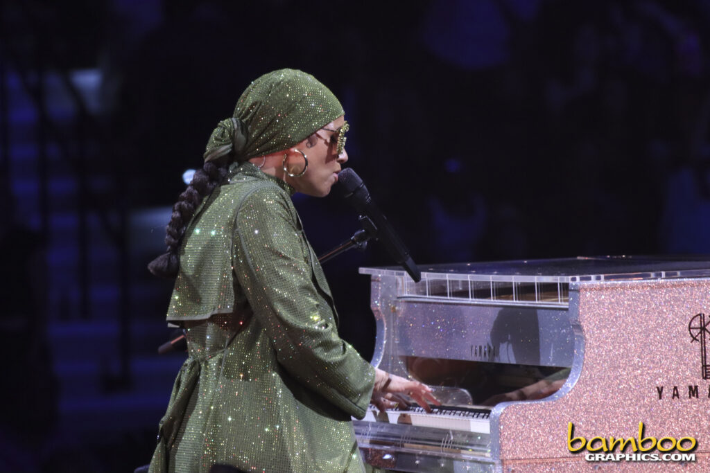 THE ALICIA + KEYS WORLD TOUR